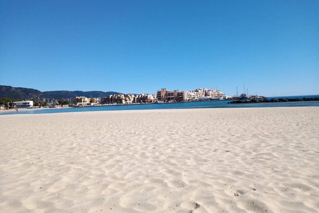 Face Mer Entre Plage Et Marina Bormes-les-Mimosas Exterior foto