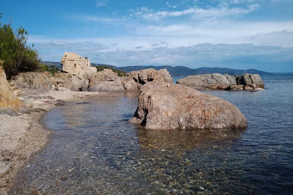 Face Mer Entre Plage Et Marina Bormes-les-Mimosas Exterior foto